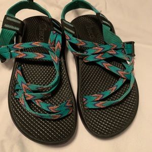 Chacos size 1